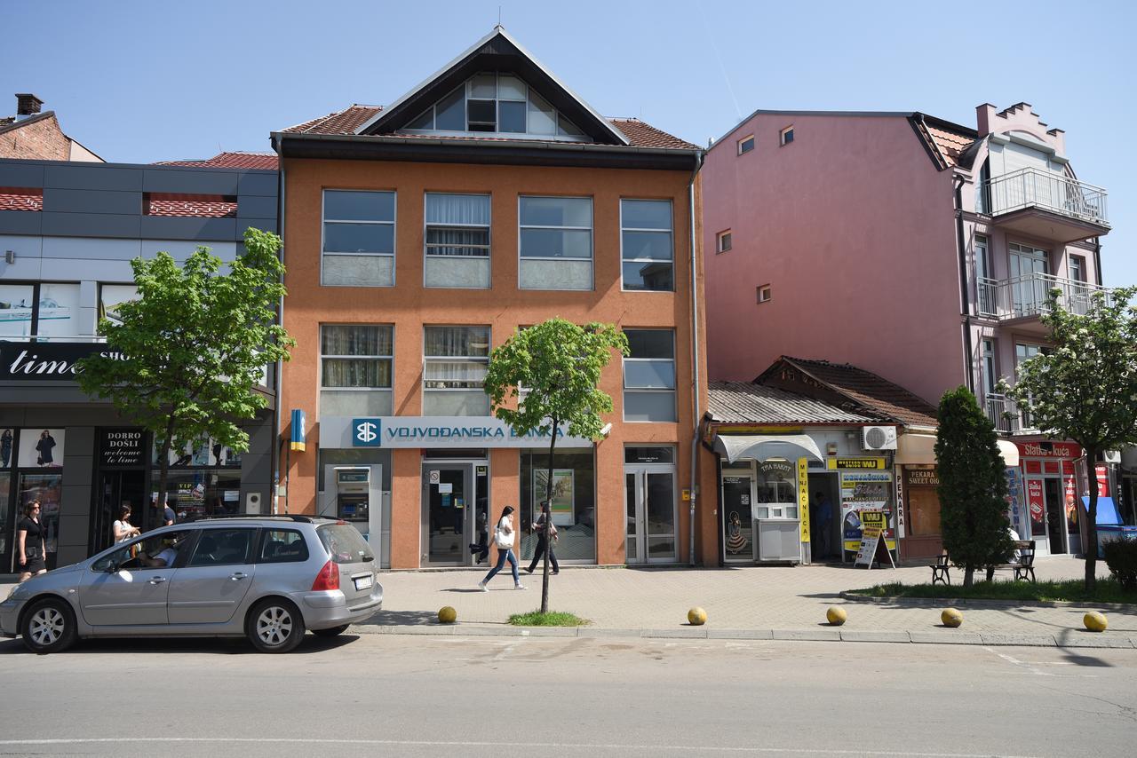 City Center Apartments Pirot Exterior photo